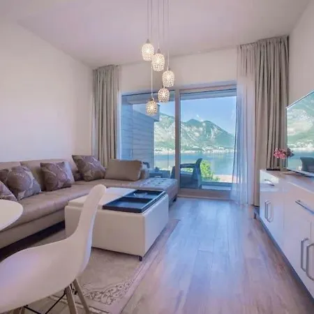דירות קוטור Lani Lux View With Swimming Pool מראה חיצוני תמונה