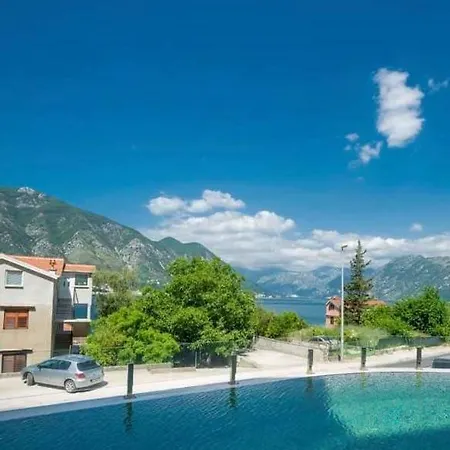 דירות קוטור Lani Lux View With Swimming Pool מראה חיצוני תמונה