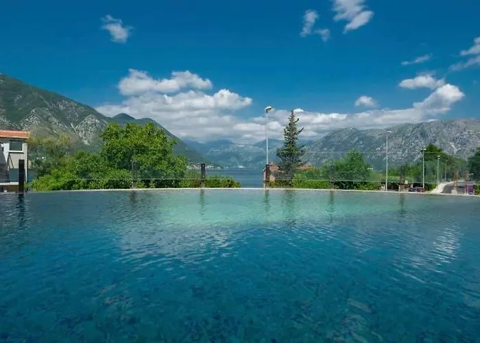 Lani Lux View With Swimming Pool